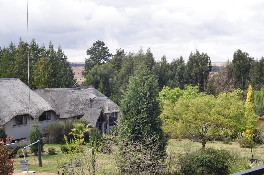 The Highlander Hotel Dullstroom Exterior photo